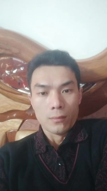 错把真心喂了狗的第四张照片--福清相亲网