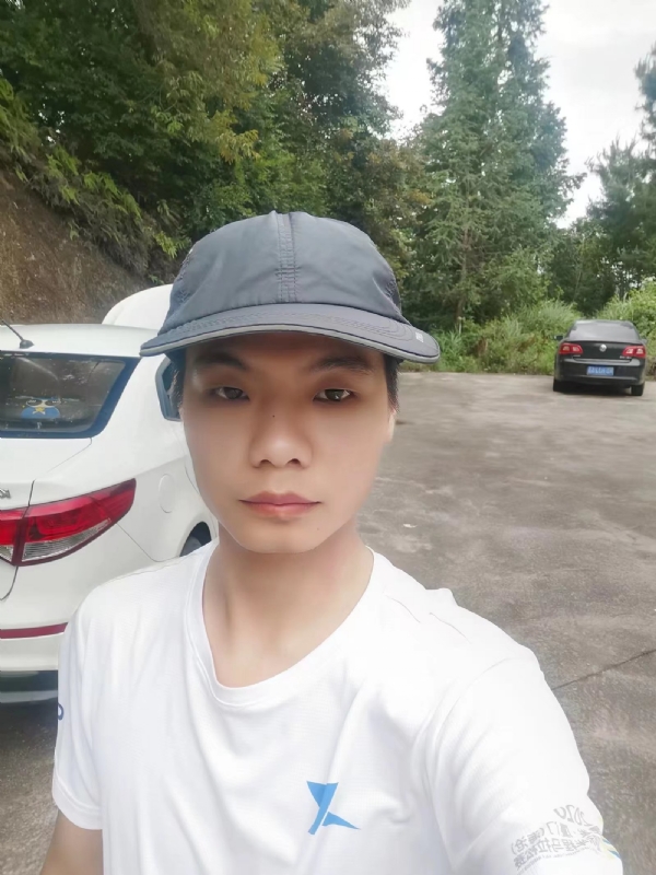 携手相伴的第一张照片--福清相亲网